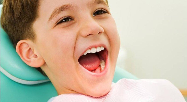 https://www.dentosophy.it/wp-content/uploads/2021/01/dentista-pediatrico-06.jpg